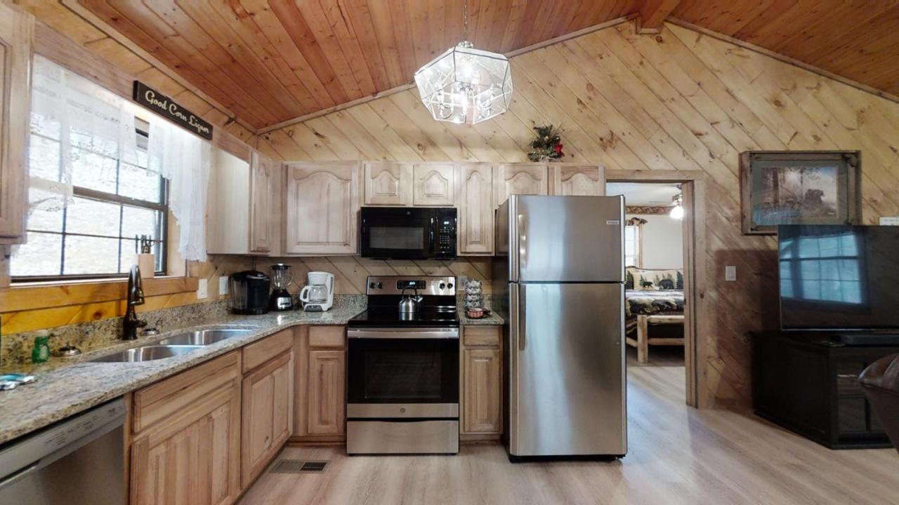 Little Mountain Hideaway Cabin Pigeon Forge Eksteriør bilde